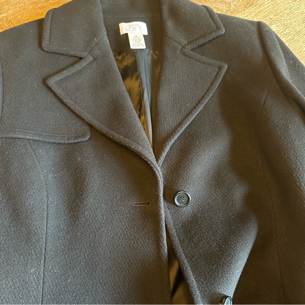 Ann Taylor Loft Women’s wool Long coat size 10 - Picture 3 of 11